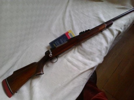 Hola compañeros, no veo nada en el foro, conocéis el rifle bsa ?
Que sabéis de el ?
Lo típico, calidad, 30