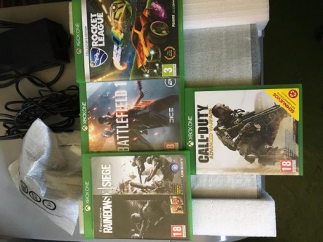 Se vendé Xbox one prácticamente nueva, solo usada esporádicamente algún fin de semana,con algún extra, 20