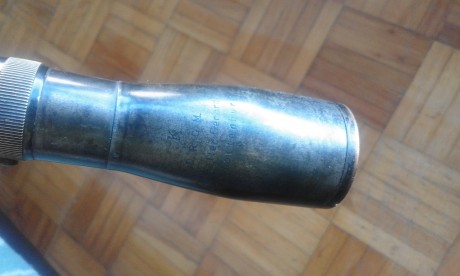El visor tiene los marcajes:
K

D.R.G.M

Dr. Walter Gerard

Charlottenburg

Y el nº 36611, como se ve 02