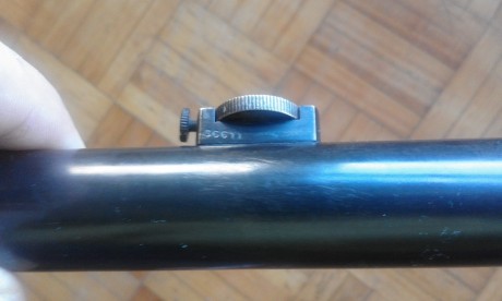 El visor tiene los marcajes:
K

D.R.G.M

Dr. Walter Gerard

Charlottenburg

Y el nº 36611, como se ve 00
