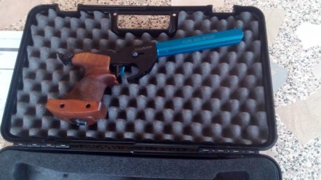 Vendo pistola ALFA PROJ SPORT CO2. Practicamente nueva con 21 meses de Garantia fábrica. 
Pistola para 11