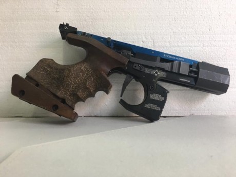 Buenas tardes,dejo el tiro y voy a vender todas las armas de las que dispongo,todas funcionan a la perfección 10