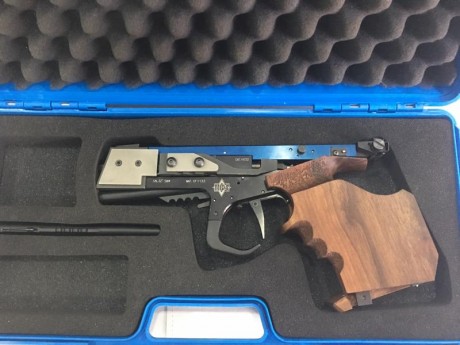 Buenas tardes,dejo el tiro y voy a vender todas las armas de las que dispongo,todas funcionan a la perfección 30