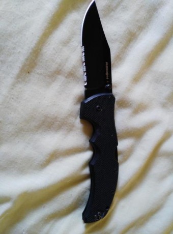 Lo dicho vendo esta maravillosa navaja original e impoluta. 02