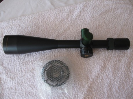 Vendo Nikko Diamond 10-50x60 MK 3 novo. Nunca usado. Guardado como visor de reserva. Retículo mildot.
Se 01