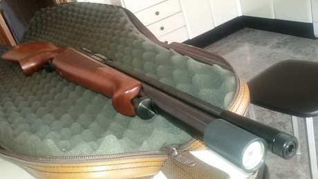 Vendo Hornet  monotiro 5,5 con manómetro casi a estrenar solo  tiene unos 100 disparos  de pruebas  ultra 20