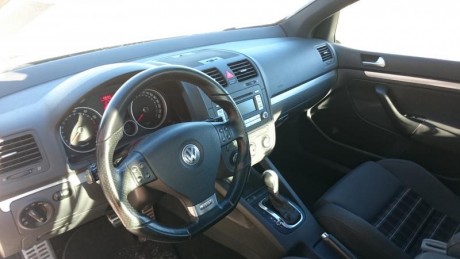 Vendo con todo el dolor de mi corazón mi mimado golf del  8/2006. 



Saludos :clint: 00