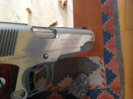 Hola amigos,vendo por no usar esta Colt 45 acp series 80,el arma está como podéis ver impoluta se vende 12