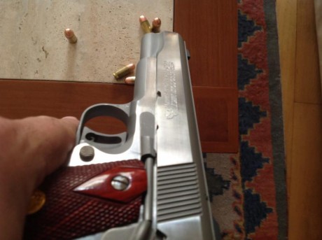 Hola amigos,vendo por no usar esta Colt 45 acp series 80,el arma está como podéis ver impoluta se vende 11