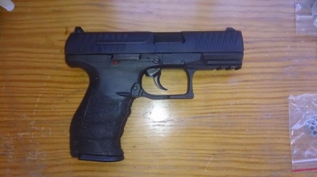 Vendo preciosa pistola, la walther ppq de la marca umarex de balines.Esta en perfecto estado de conservación 02