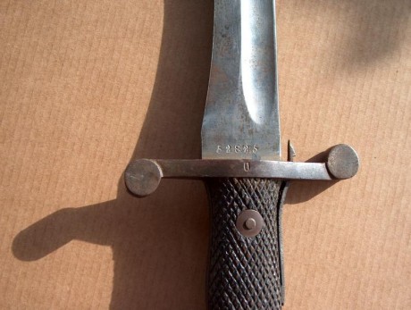 Vendo este machete de artillería 1907 con la hoja integra y los marcajes tanto de la FNT como de numeracion 41