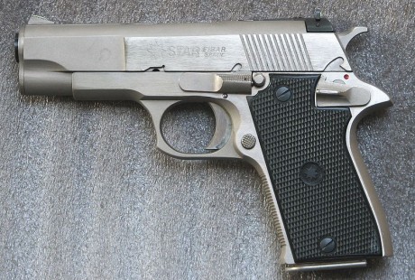  IMG-20170529-WA0019.jpg 
Hola a todos,queria saber que modelo es este arma y que opiniones os merece, 00
