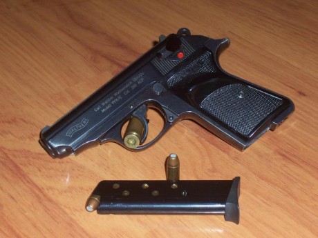 Las Walther creo que son tambien unas magníficas armas, con mucha historia y mucho futuro.
Aqui van unas 21