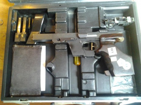 Las Walther creo que son tambien unas magníficas armas, con mucha historia y mucho futuro.
Aqui van unas 51
