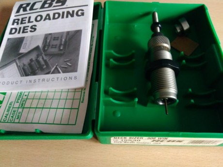 Vendo lote con tres artículos.
Martillo , dosificador y day.
   €  
 GASTOS DE ENVÍO INCLUIDOS.  00
