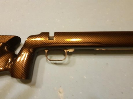 Preciosa culata anchutz con terminacion carbono unica
Para macht 54 / super macht 1813 y 1913. 
Con 2 02