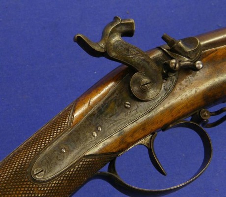 Voy a colocar unas fotos de un arma larga alemana de llave de mecha del siglo XVI. 100