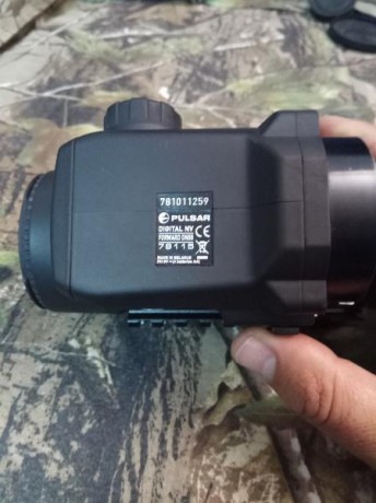Monocular nocturno que se acopla al visor de día,  con muy poco uso,  en enero hizo 2 años de su compra, 11