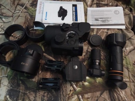Monocular nocturno que se acopla al visor de día,  con muy poco uso,  en enero hizo 2 años de su compra, 10