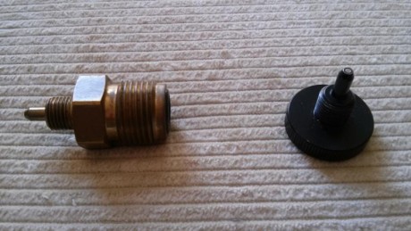 Vendo repuestos de pistola aire comprimido:
-Cañón largo, no short, con compensador 125 €.
-Racor de Carga 21