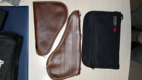 20 €   las tres mas 5 € envio 00
