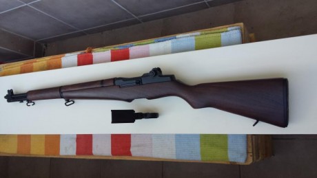 Vendo M1 Garand Springfield armory del año 1945 con muchos extras.

Totalmente impecable, como salido 02
