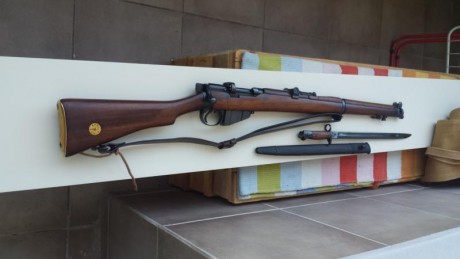 Vendo Enfield N1 MK3 SMLE B.S.A. de la primera guerra mundial en estado excelente.
Todas las partes con 10