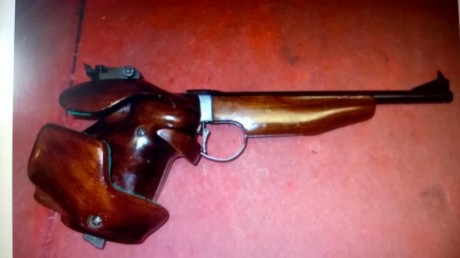 Hola, vendo pistola TOZ-35, muy cuidada, con maleta y todos los repuestos que venían de nueva
Precio 400 00