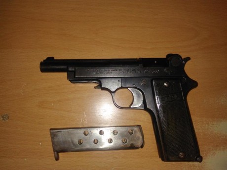 He podido adquirir y guiar en mi licencia F esta pistola, está, a priori, en buen estado, la conseguí 21