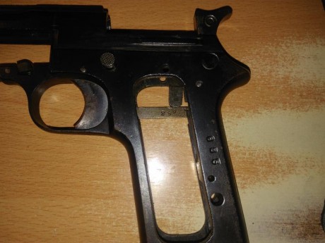 He podido adquirir y guiar en mi licencia F esta pistola, está, a priori, en buen estado, la conseguí 42