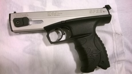  WALTHER SP22 M1   Cambiaría preferentemente  por pistola de avancarga ( en buenas condiciones).

O por 01