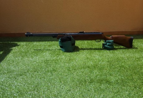   Vendida   

Hatsan 155 Torpedo de 5.5 de cañon fijo un estado excelente tanto de madera como de pavón.

Tanto 02