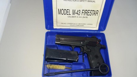 Pistola Star M-43 Firestar 9mm. Se entrega con caj con accesorios, manuales y dos cargadores mas. Precio 02