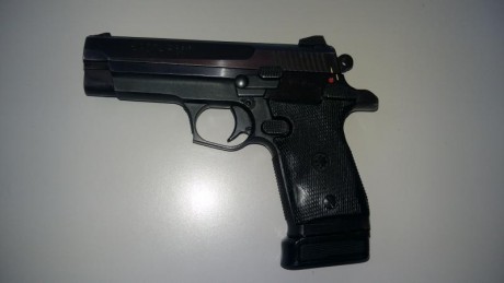 Pistola Star M-43 Firestar 9mm. Se entrega con caj con accesorios, manuales y dos cargadores mas. Precio 00