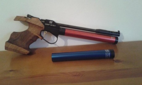 Vendo Pistola de aire c. Morini 162 ei.  por no usar está en perfectas condiciones, como nueva, de gran 01