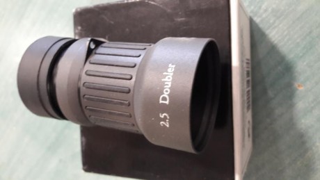 BUSHNELL 2.5 Universal Doubler, es dispositivo optico de gran calidad que permite convertir de forma muy 01