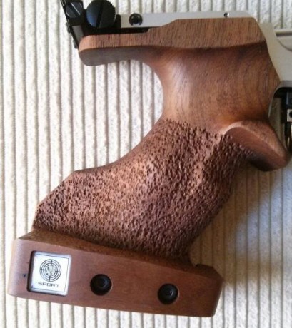 Vendo cacha de Steyr Evo 10 E nueva. Talla L.
Ojo las tallas de Evo son ligeramente menores que Lp10, 10