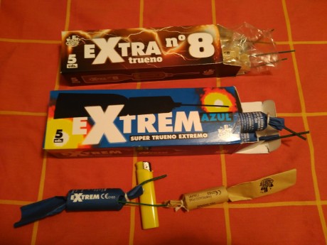 Es mi fiesta preferida!!!!!!

Estoy esperando que se haga de noche para tirar unos cuantos "truenos"

Es 20