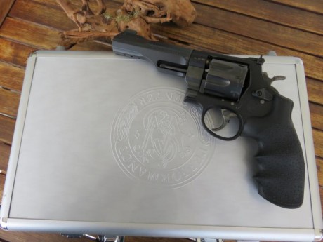 Vuelvo a poner a la venta este magnifico revolver bajando el precio por ultima ves se trata de un S&W 01
