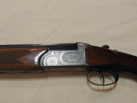 Vendo superpuesta Franco Beretta del 12/70 de caza, cañones de 18,5 de 2 y 3 estrellas, longitud de los 01