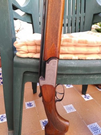 Vendo superpuesta Franco Beretta del 12/70 de caza, cañones de 18,5 de 2 y 3 estrellas, longitud de los 10