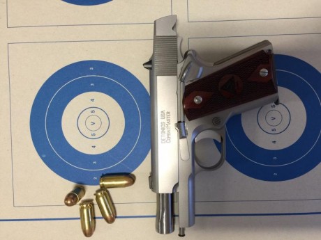 Buenas a todos,

Vendo esta pistola única y exclusiva, una Detonics modelo Combat Master en calibre .45 02