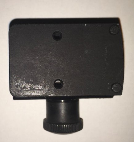 Se vende este magnifico visor de punto rojo TRIJICON RMR, modelo 02, con punto de 8 MOA.
Es un visor ultracompacto, 22