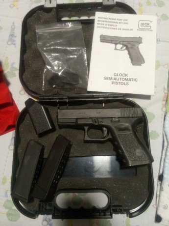 Hola, pues eso, vendo glock 19-3G, comprada en el foro hace 6 meses con idea de hacer el curso de ipsc, 01