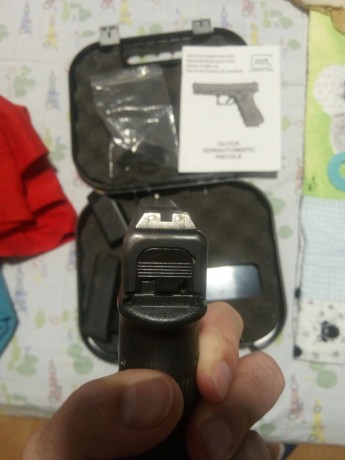 Hola, pues eso, vendo glock 19-3G, comprada en el foro hace 6 meses con idea de hacer el curso de ipsc, 00