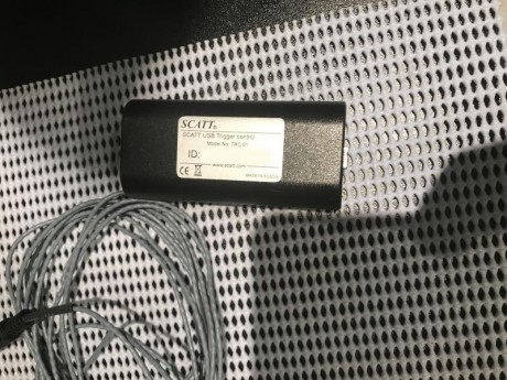Buenos días:

Vendo sensor de disparador Scatt TRC01 este accesorio es capaz detectar cualquier movimiento 01