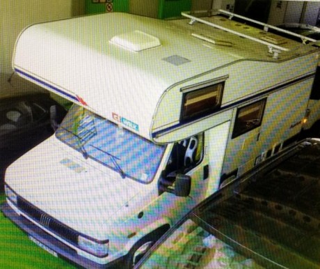 Vendo autocaravana Fiat Ducato 2.0 Diesel, año 93, 155.000 Km.
Distribución, aceite, correas, filtros, 00