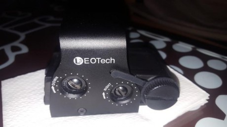 Hola, vendo visor eotech 551 en perfecto estado, se  ha puesto una vez en la carabina para ver como queda 02