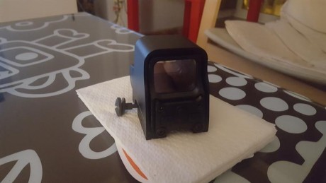 Hola, vendo visor eotech 551 en perfecto estado, se  ha puesto una vez en la carabina para ver como queda 12