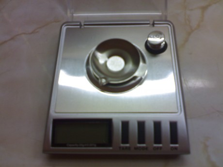 Hola compañeros, necesito comprar una bascula digital y me gustaria que me aconsejarais una. Saludos y 32